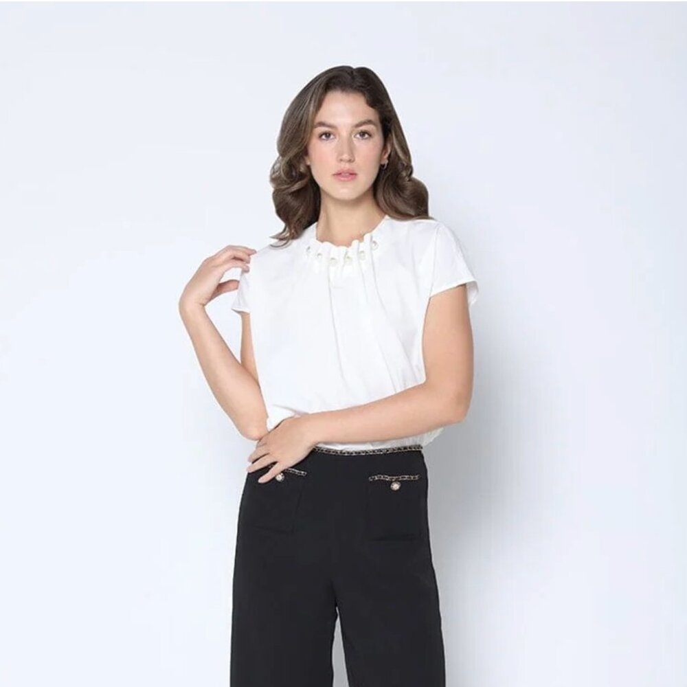 NWT Gracia Cream Embellished Cap Sleeve Blouse